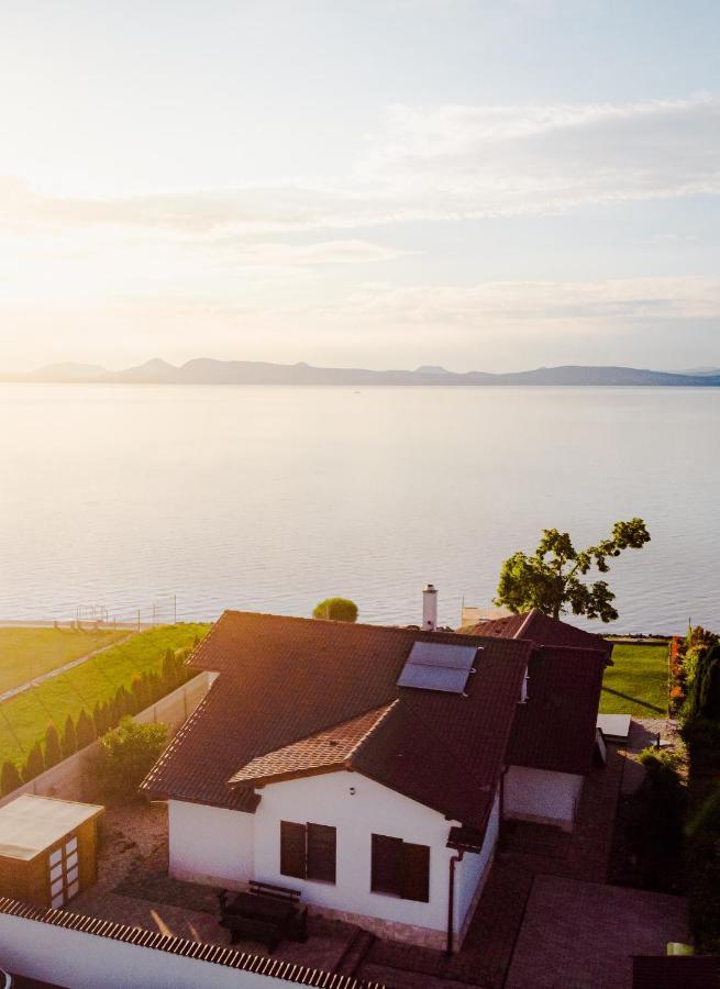 Balaton View Apartment Balatonboglar Ngoại thất bức ảnh